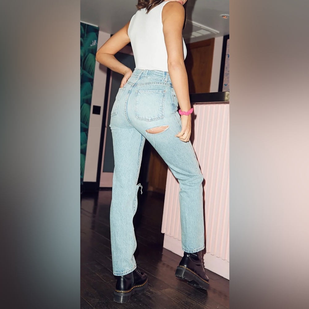 NWT Revice Denim Ex-Boyfriend Player One Wash Straight Leg Wedgie Jeans